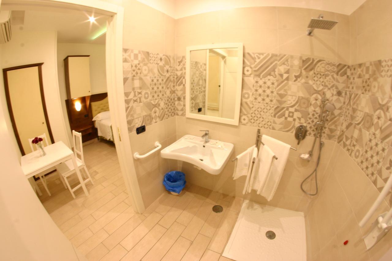 Hotel Chic SantʼAntimo Esterno foto