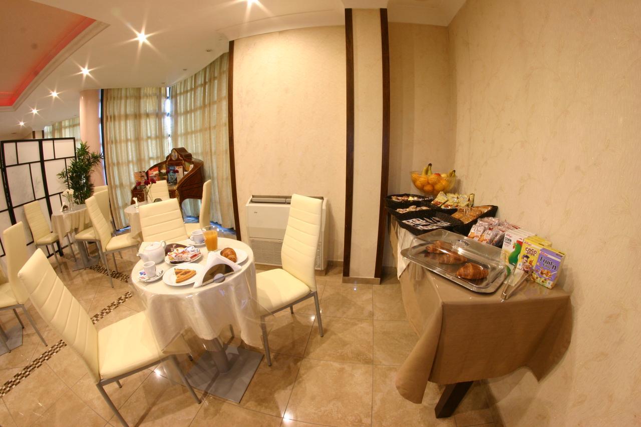 Hotel Chic SantʼAntimo Esterno foto