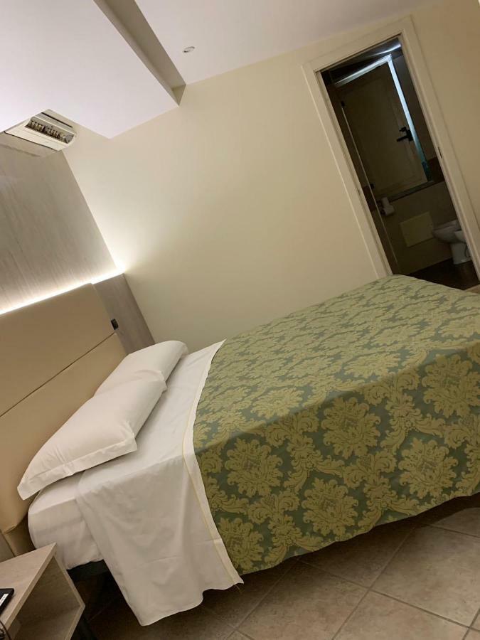 Hotel Chic SantʼAntimo Esterno foto