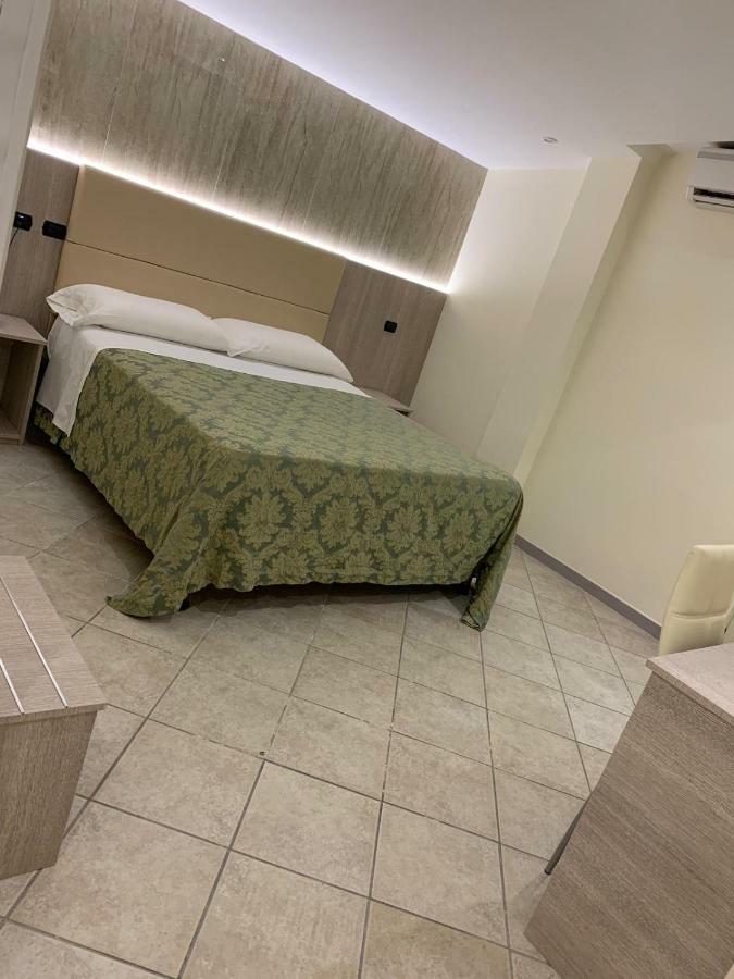 Hotel Chic SantʼAntimo Esterno foto